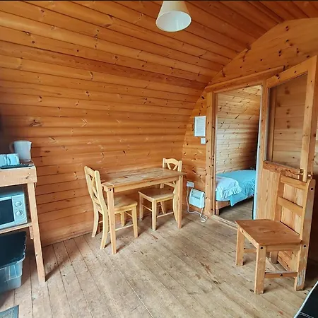 Broomfields Glamping Pods Campsite *